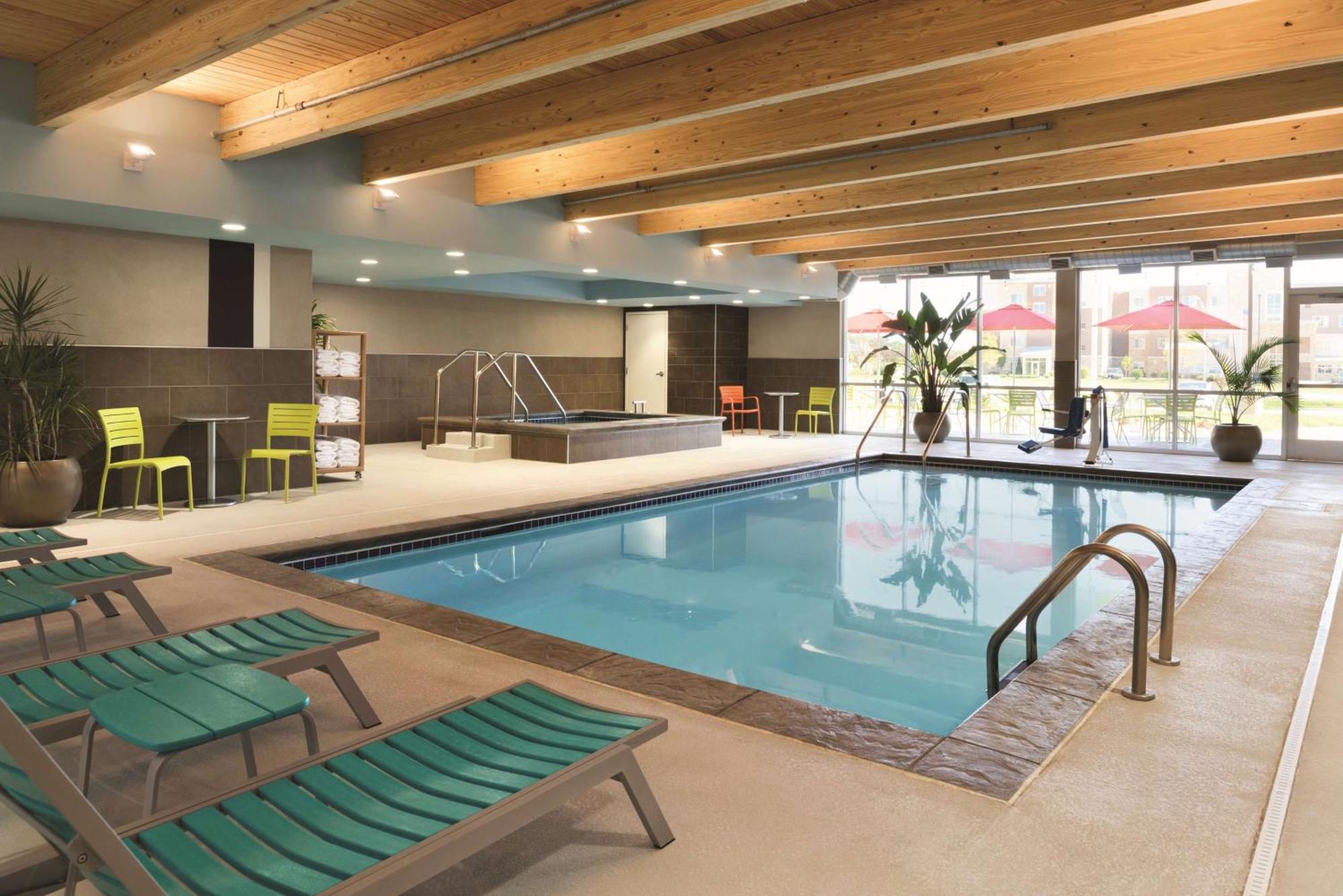 Home2 Suites By Hilton Iowa City Coralville Exteriör bild